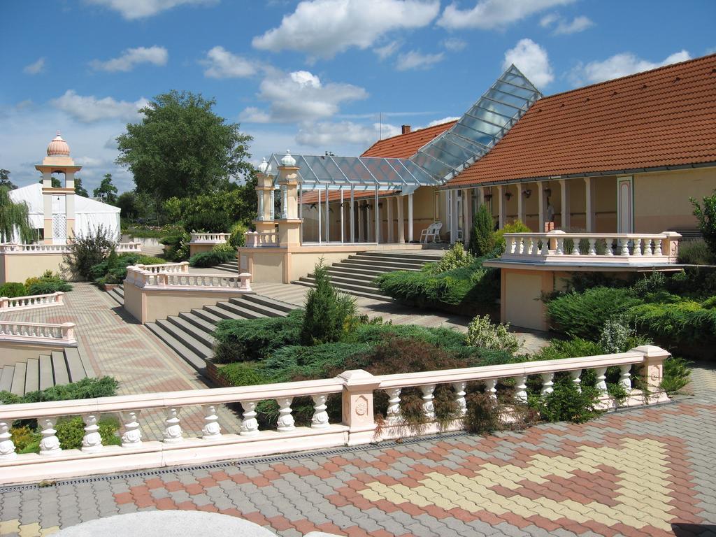 Kis Teniszhaz Apartment Ordacsehi Exterior photo