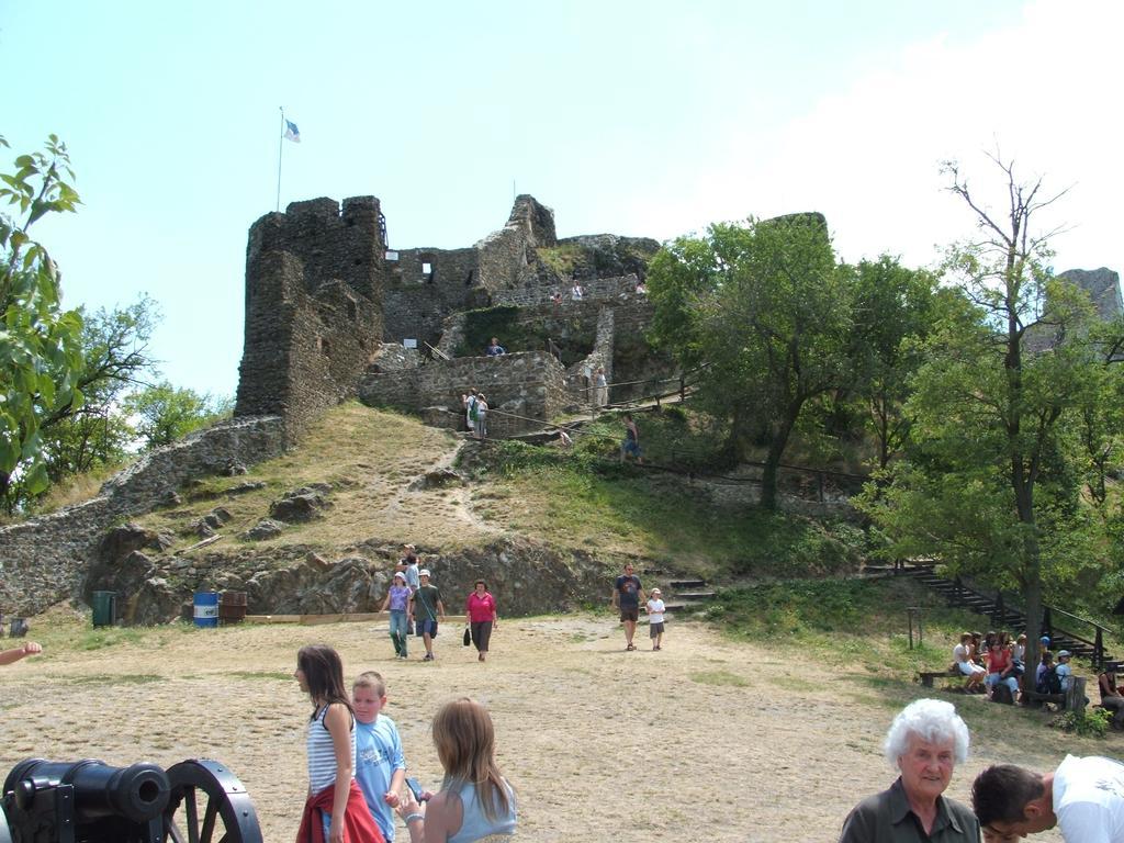 Kis Teniszhaz Ordacsehi Exterior photo
